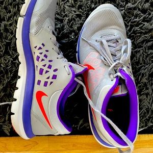 Nike Flex size 10 purple/grey/orange running shoes. Worn inside only!